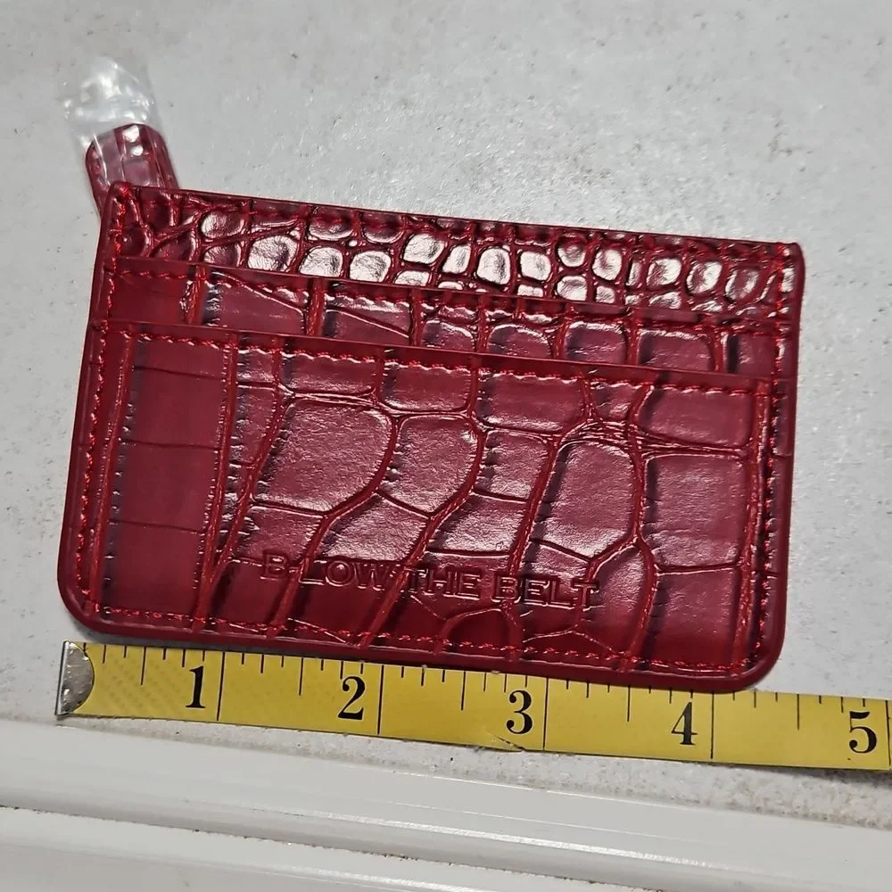 NWOT B-Low The Belt Red   Card Holder & Foster Grant Sunglasses